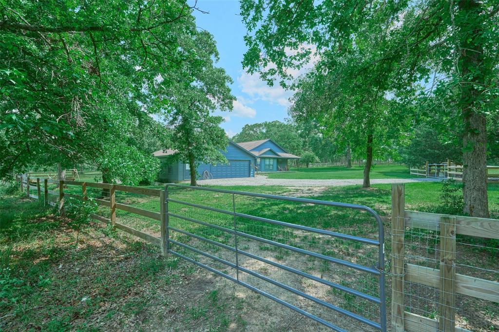 27548 N Log Cabin Road, Montgomery, Texas image 38