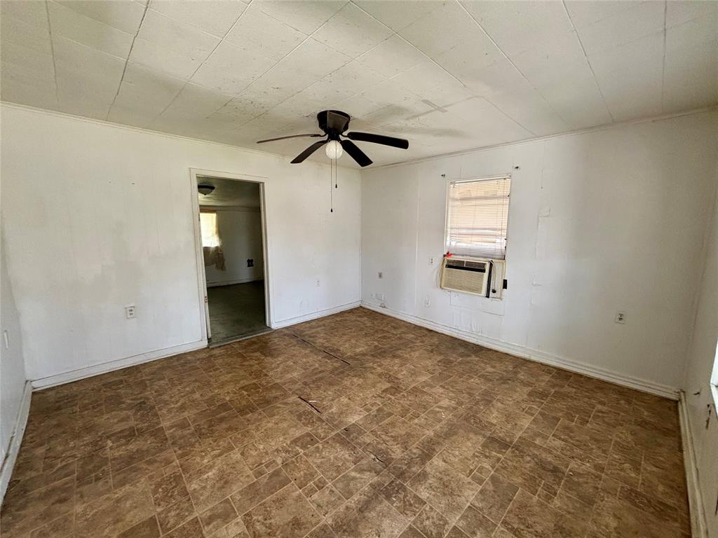 103 Upton Lane, Brazoria, Texas image 2