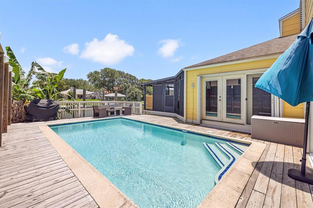 36 Lakeview Drive, Galveston, Texas image 28