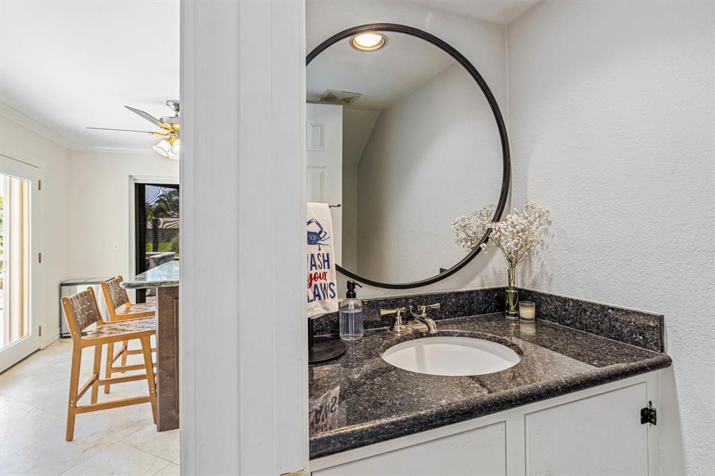 36 Lakeview Drive, Galveston, Texas image 25