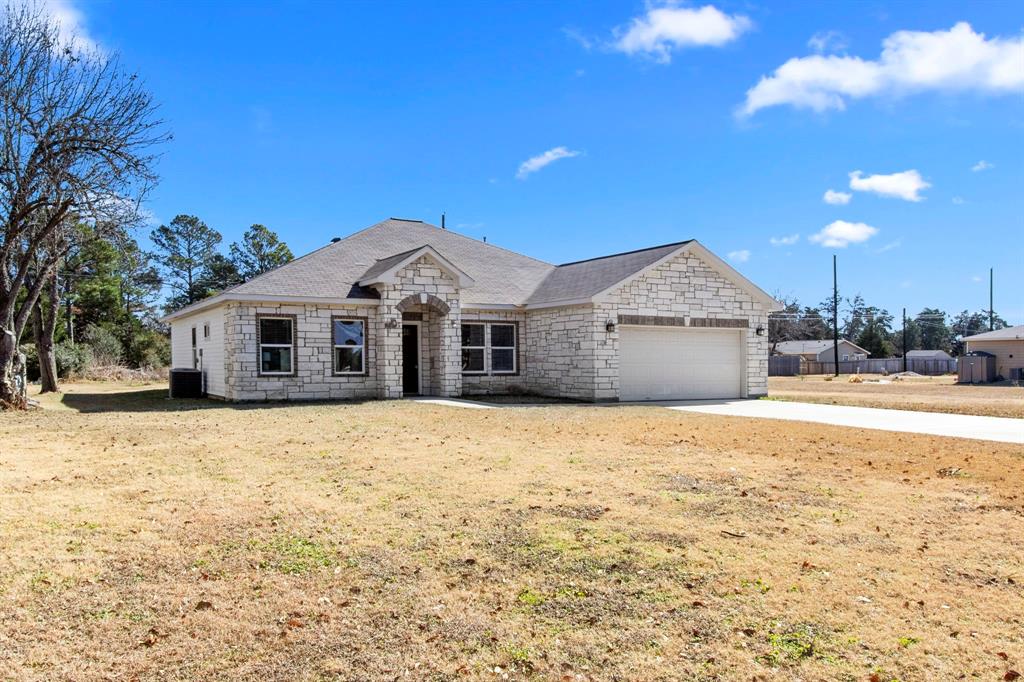 2036 2nd Street, Hempstead, Texas image 3