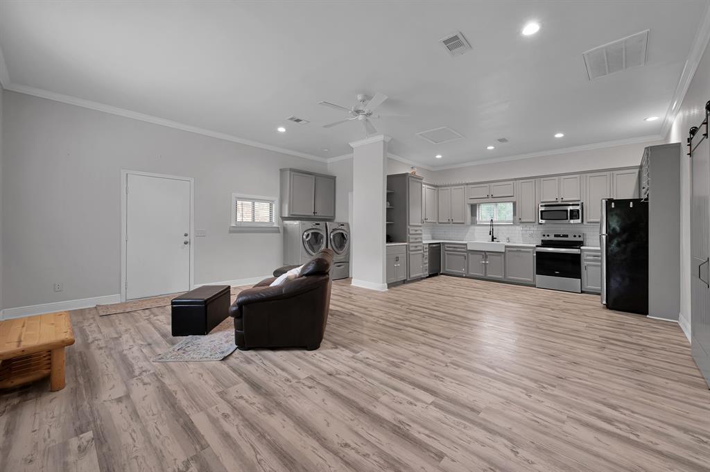 9948 Roda Drive, Conroe, Texas image 33