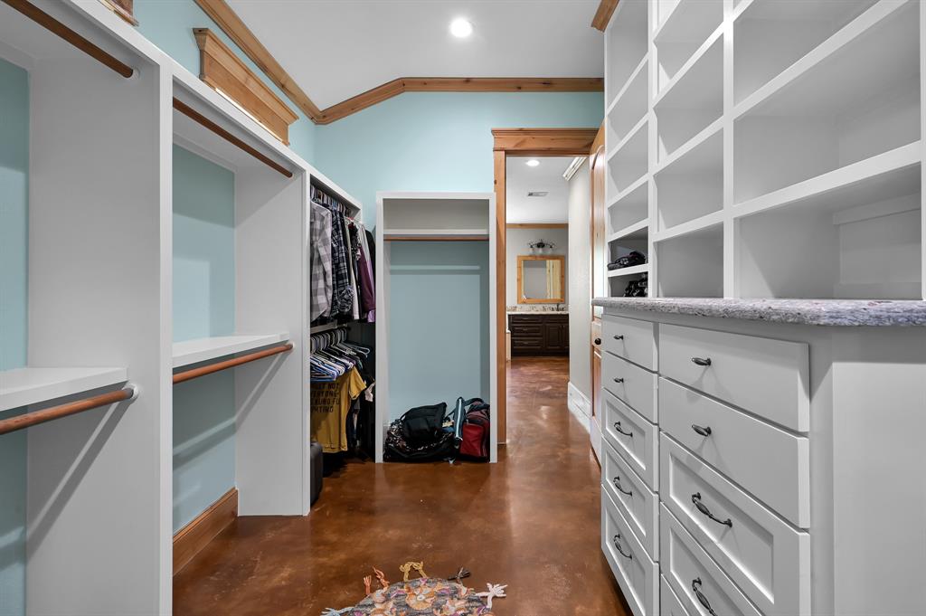 9948 Roda Drive, Conroe, Texas image 22