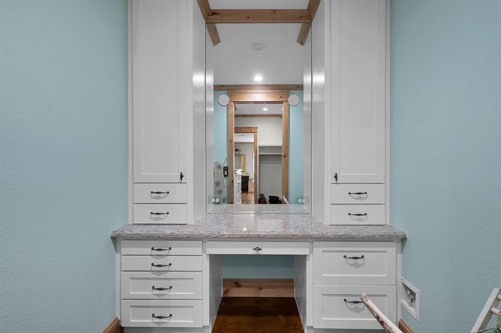 9948 Roda Drive, Conroe, Texas image 23