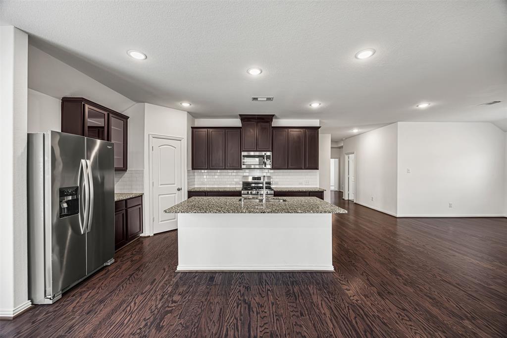 21510 Monterrico Bay Drive, Cypress, Texas image 15