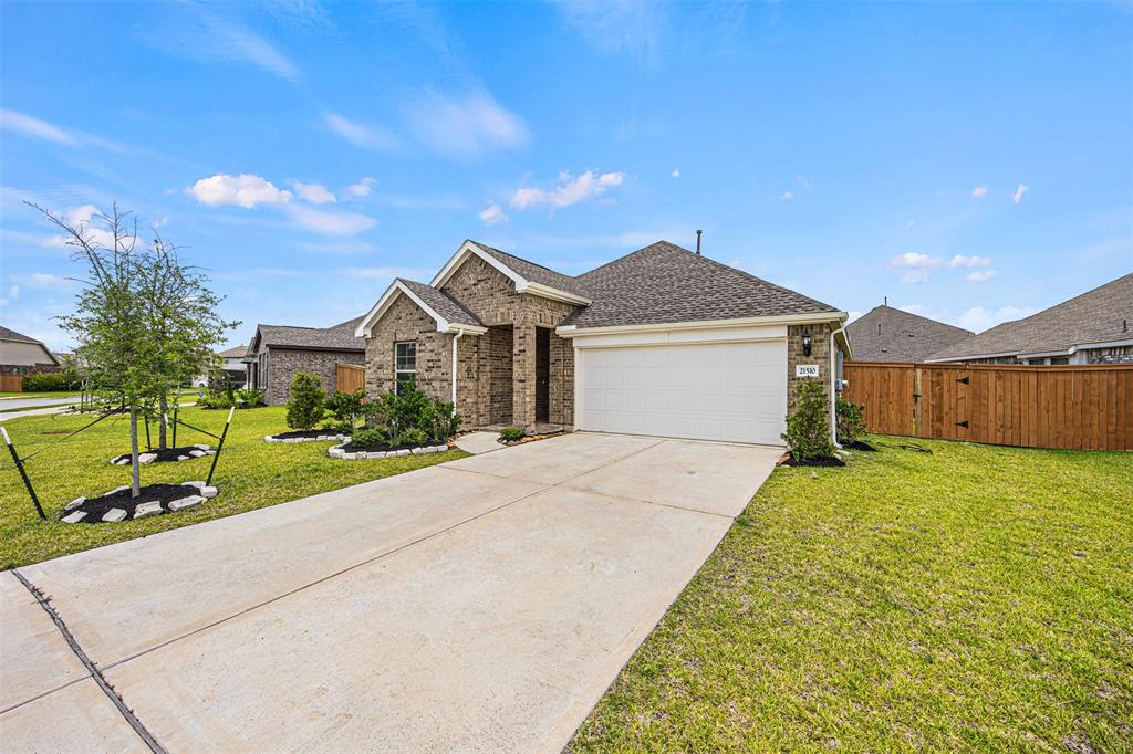 21510 Monterrico Bay Drive, Cypress, Texas image 2