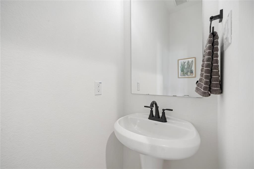 9766 Soto Street, Manvel, Texas image 18