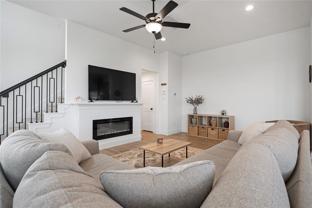 9766 Soto Street, Manvel, Texas image 7