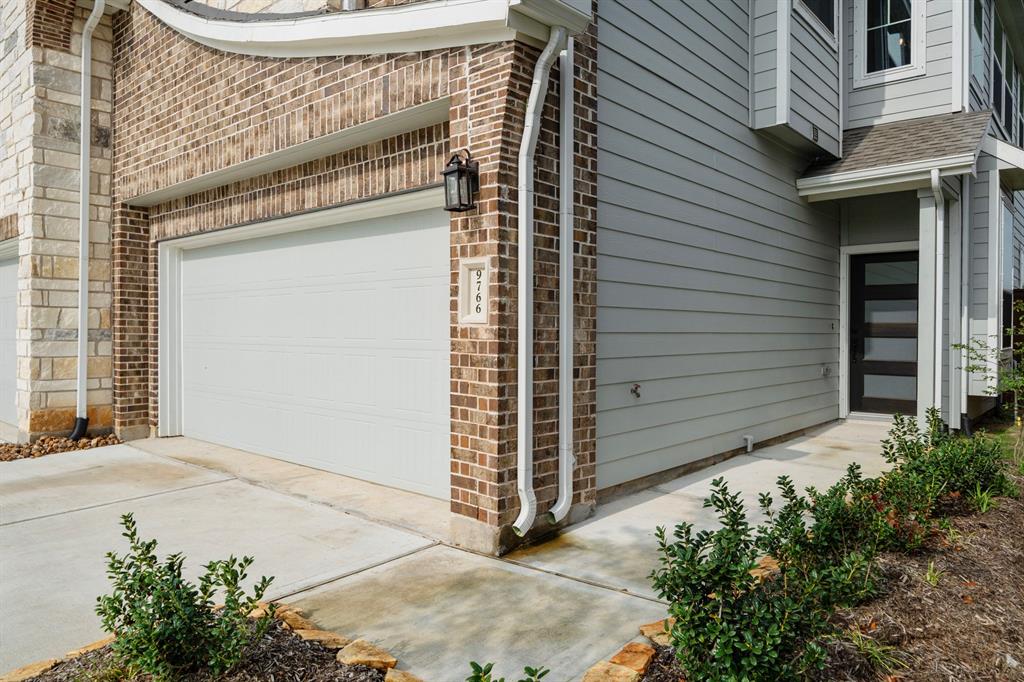 9766 Soto Street, Manvel, Texas image 3