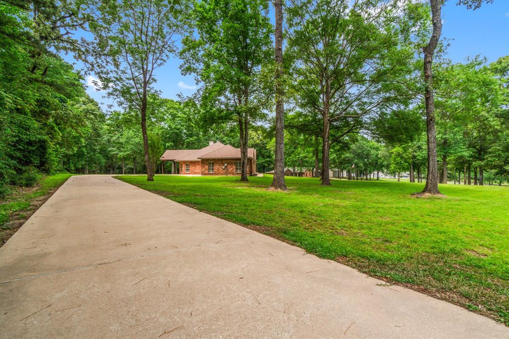 235 Hubert Lane, Livingston, Texas image 2