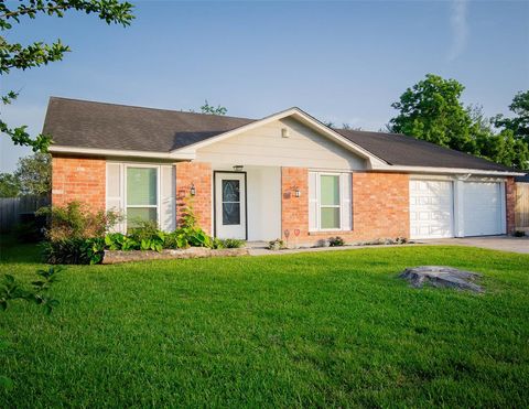 17626 Heritage Creek Drive Webster TX 77598