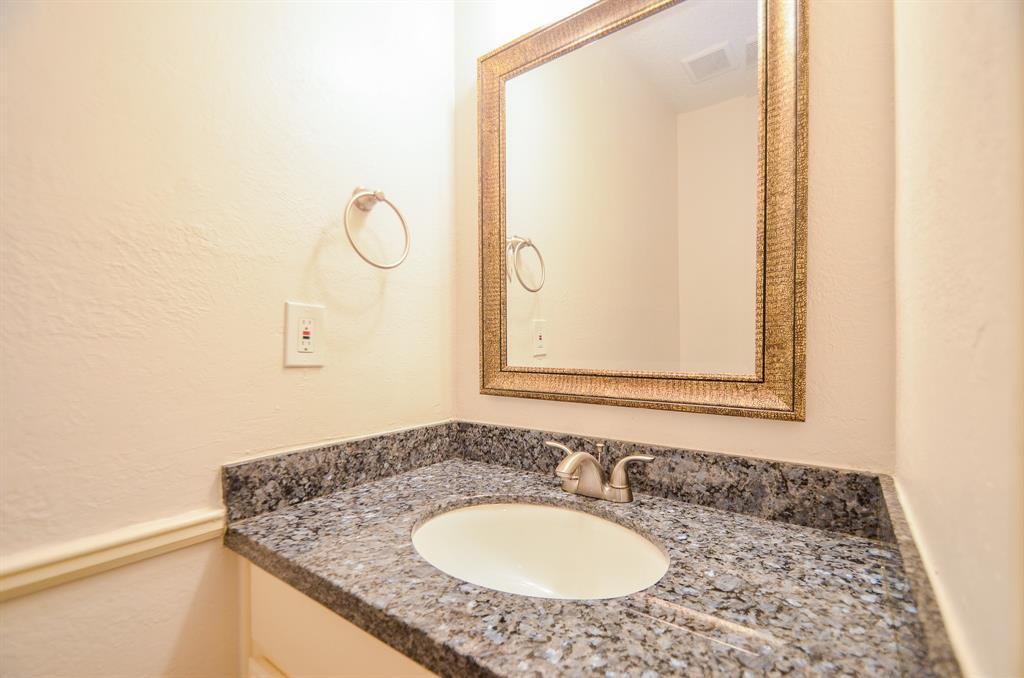 1415 Gentle Bend Drive, Missouri City, Texas image 15