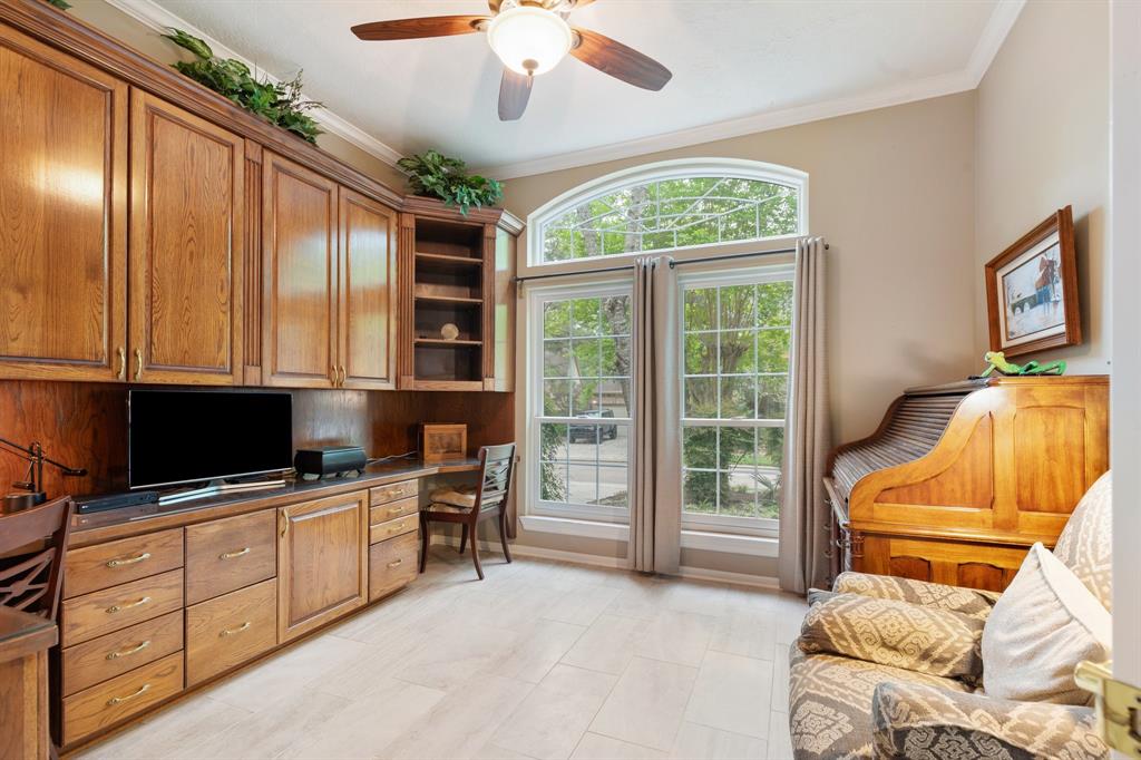23 E Northcastle Circle, Conroe, Texas image 20