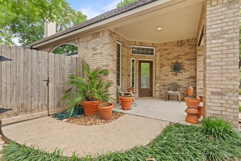 23 E Northcastle Circle, Conroe, Texas image 29