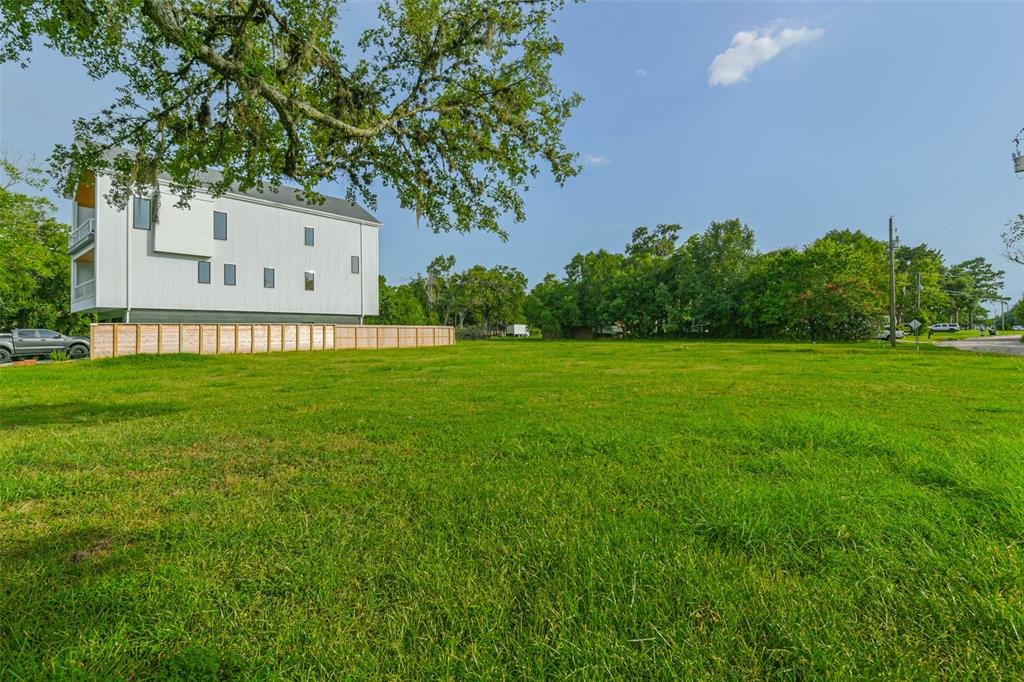 198 Quaker Drive, Friendswood, Texas image 16