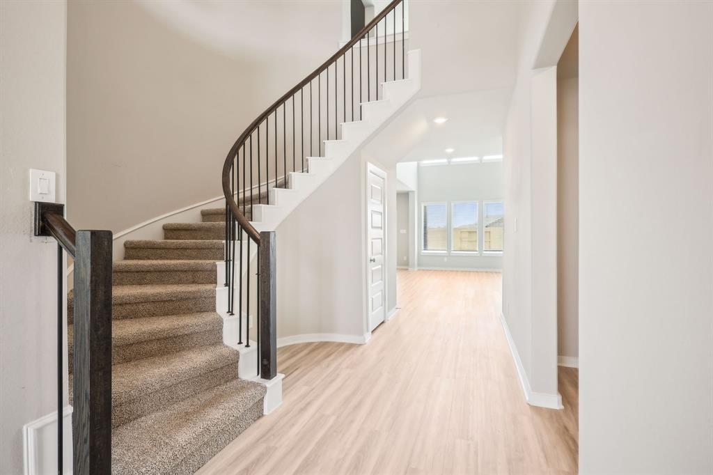 6440 Green Enclave Trail, Pearland, Texas image 4