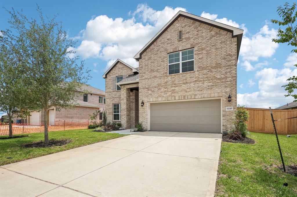 6440 Green Enclave Trail, Pearland, Texas image 3