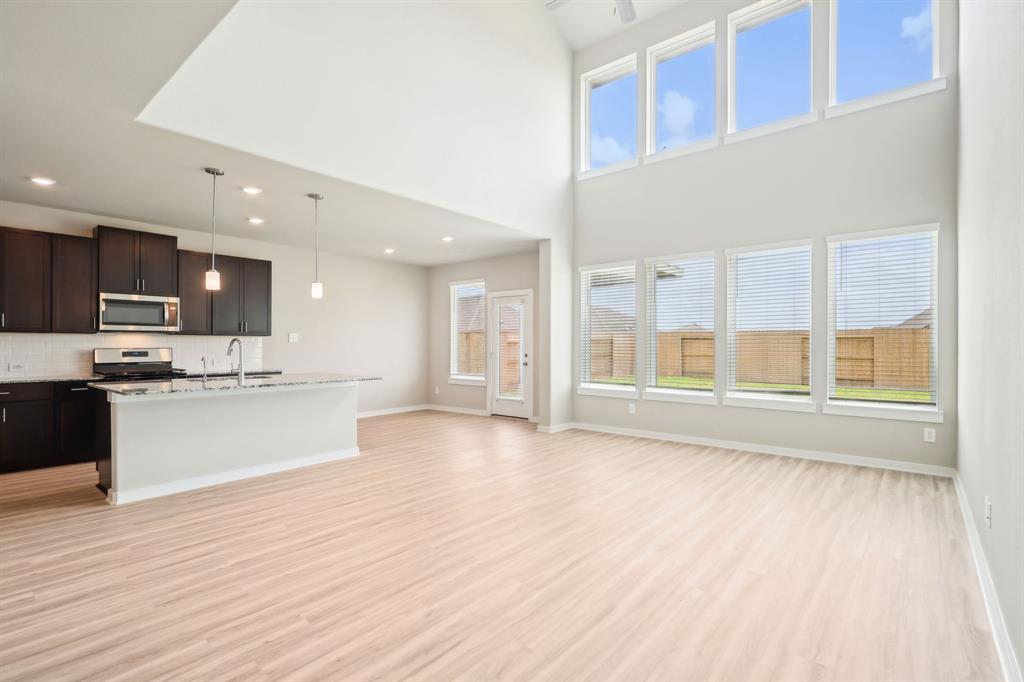 6440 Green Enclave Trail, Pearland, Texas image 10