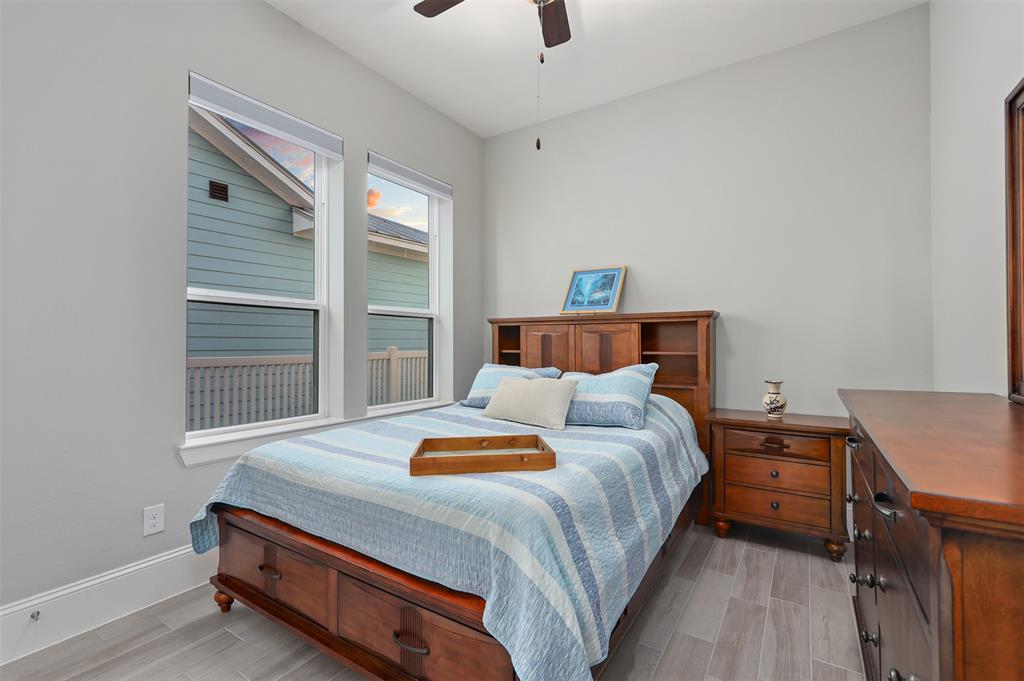 5230 Brigantine Cay Court, Texas City, Texas image 27