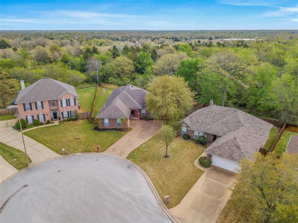 6208 Cromwell Court, Bryan, Texas image 1