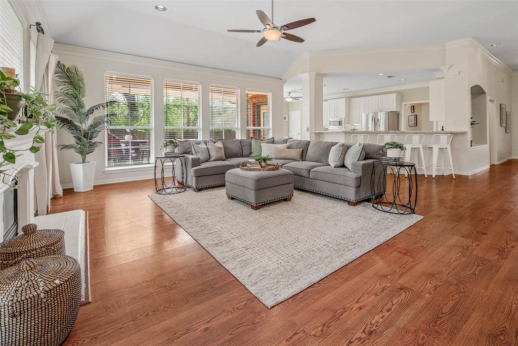 6208 Cromwell Court, Bryan, Texas image 3