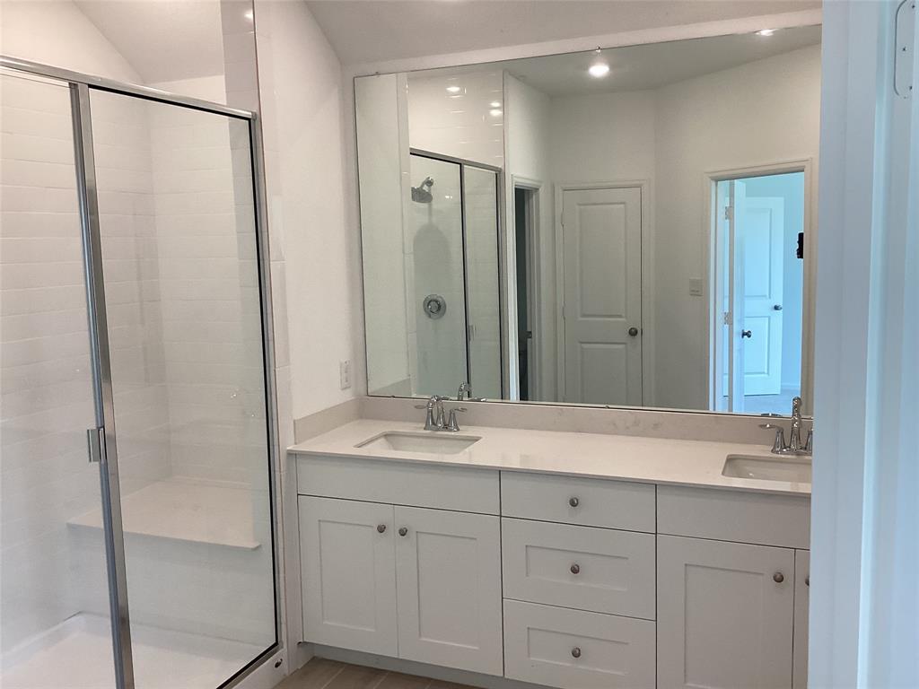 5207 Saratoga Bass Drive, Baytown, Texas image 3