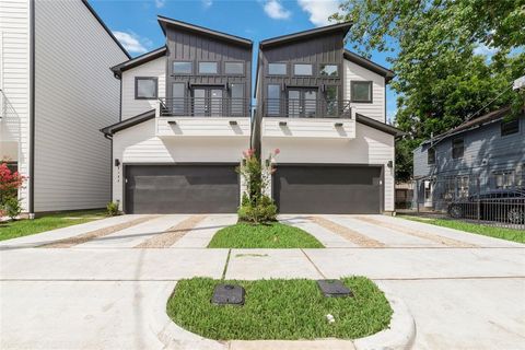 Photo of 2109 Holman Street, Houston, TX 77004 (MLS # 47461556)