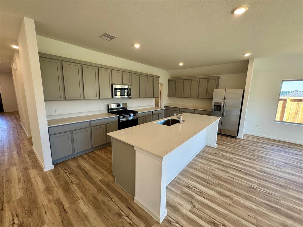 528 Bluebell Maiden Court, Magnolia, Texas image 4