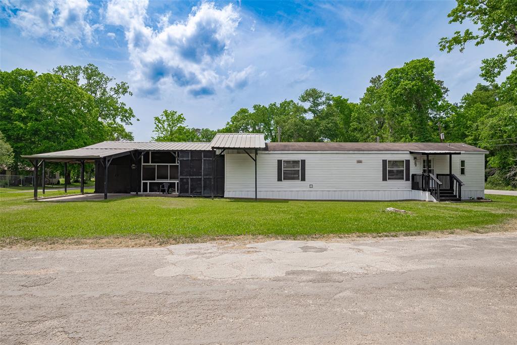 506 South Oakhurst Drive Dr, Livingston, Texas image 4