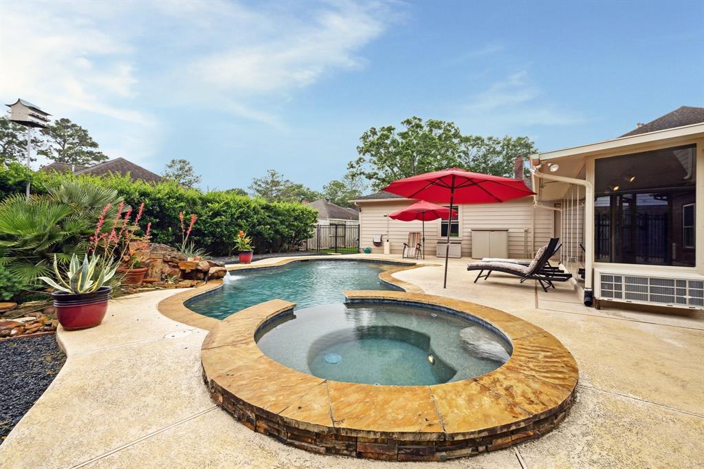 4322 Roaring Rapids Drive, Pasadena, Texas image 5
