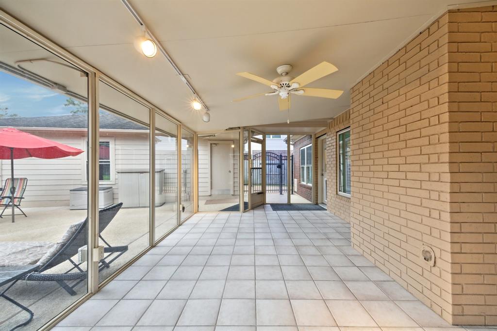 4322 Roaring Rapids Drive, Pasadena, Texas image 10