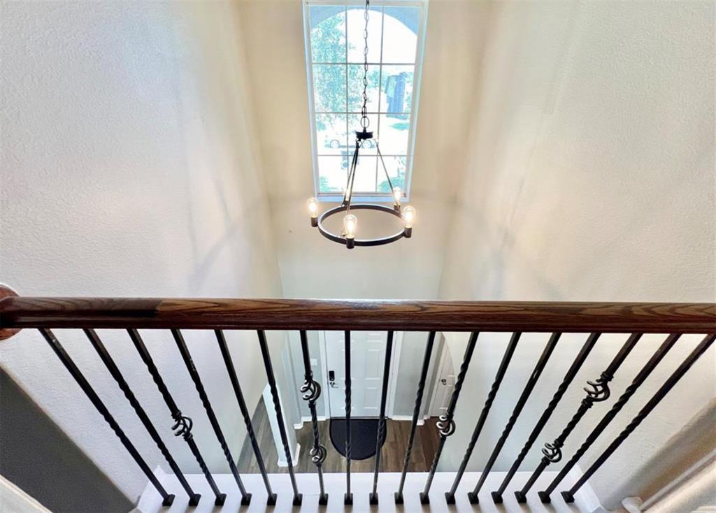 9131 Creekside Court, Hitchcock, Texas image 14