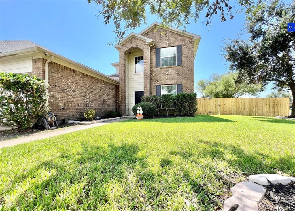 9131 Creekside Court, Hitchcock, Texas image 3