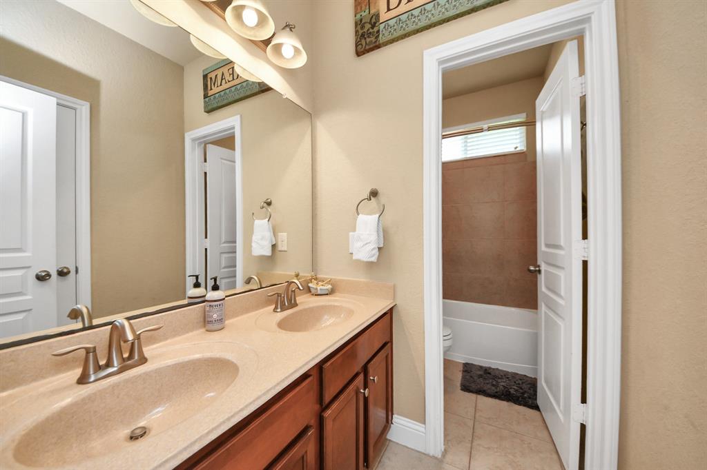 22714 Wilbur Lane, Tomball, Texas image 32