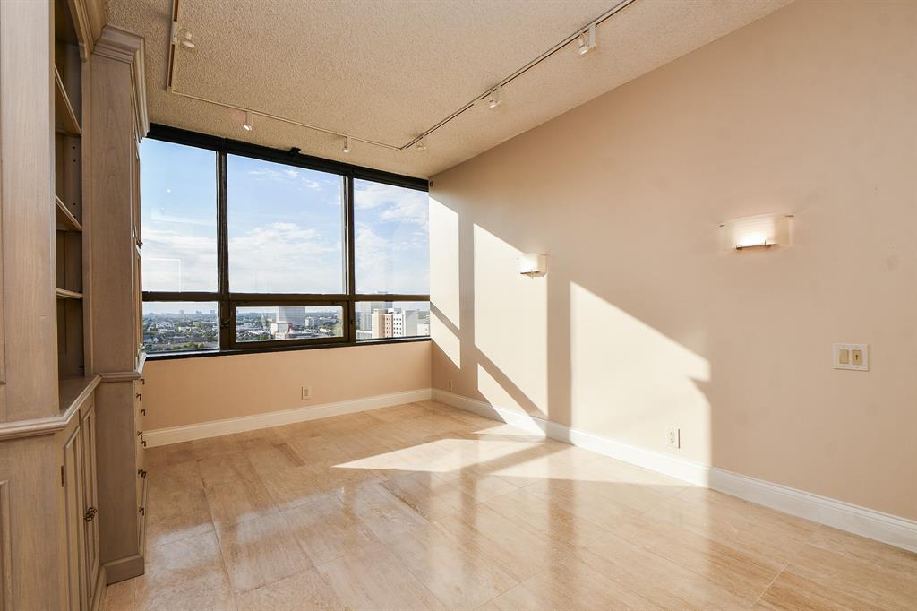 5150 Hidalgo Street #1704, Houston, Texas image 32