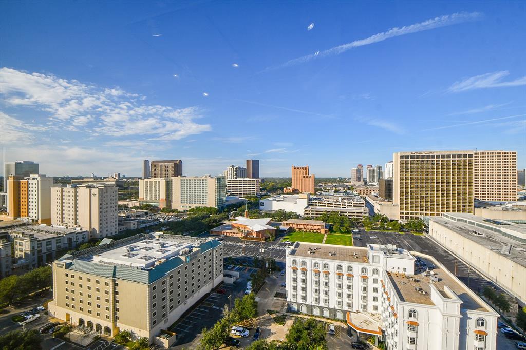 5150 Hidalgo Street #1704, Houston, Texas image 3