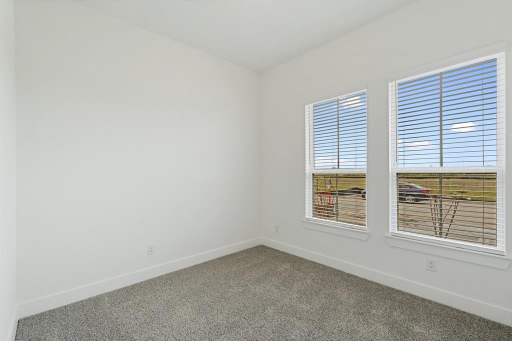 11807 South Pavillion Drive Drive, Mont Belvieu, Texas image 8