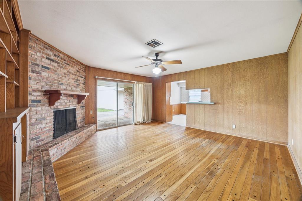 1327 Seaspray Court, Houston, Texas image 8