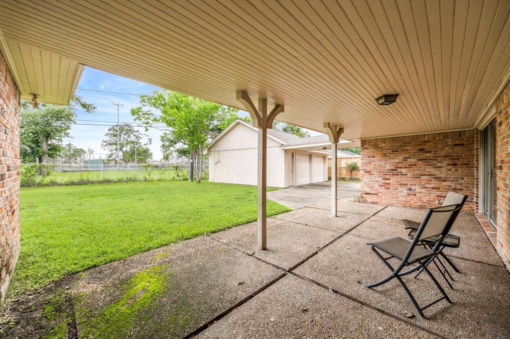 1327 Seaspray Court, Houston, Texas image 18