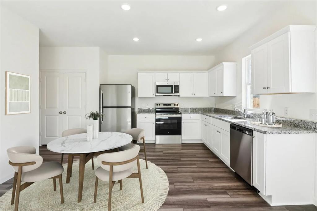 7809 Blue Star Flower Lane, Houston, Texas image 2