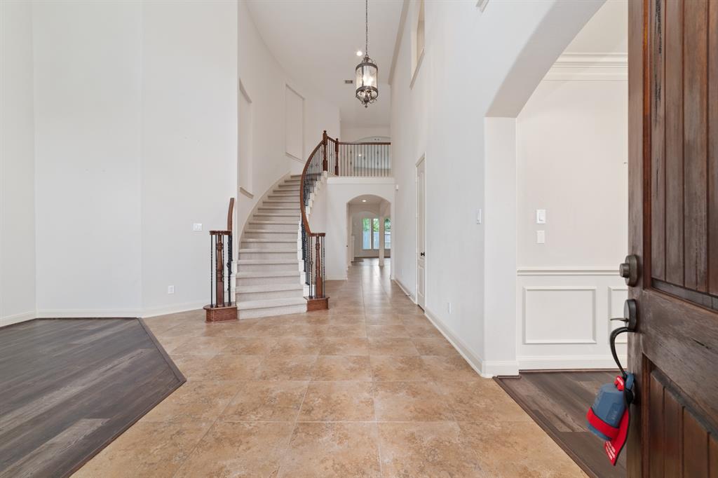 5422 Dalton Ranch Lane, Sugar Land, Texas image 4