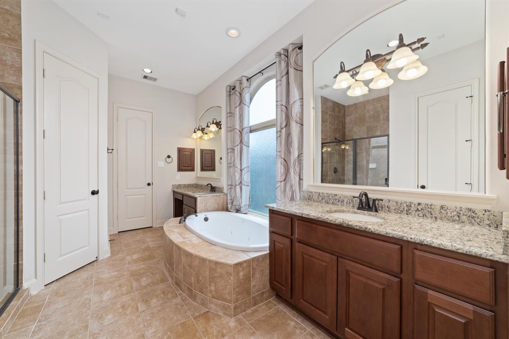 5422 Dalton Ranch Lane, Sugar Land, Texas image 9