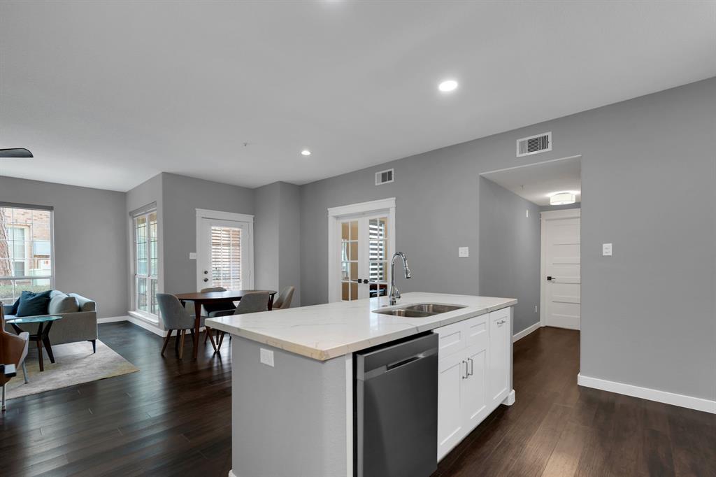 6607 Lake Woodlands Drive #214, The Woodlands, Texas image 15