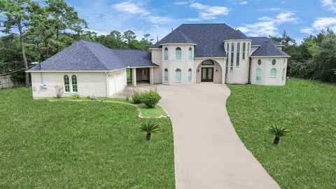 Property photo of 1321 E Archer Road, Baytown, TX 77521