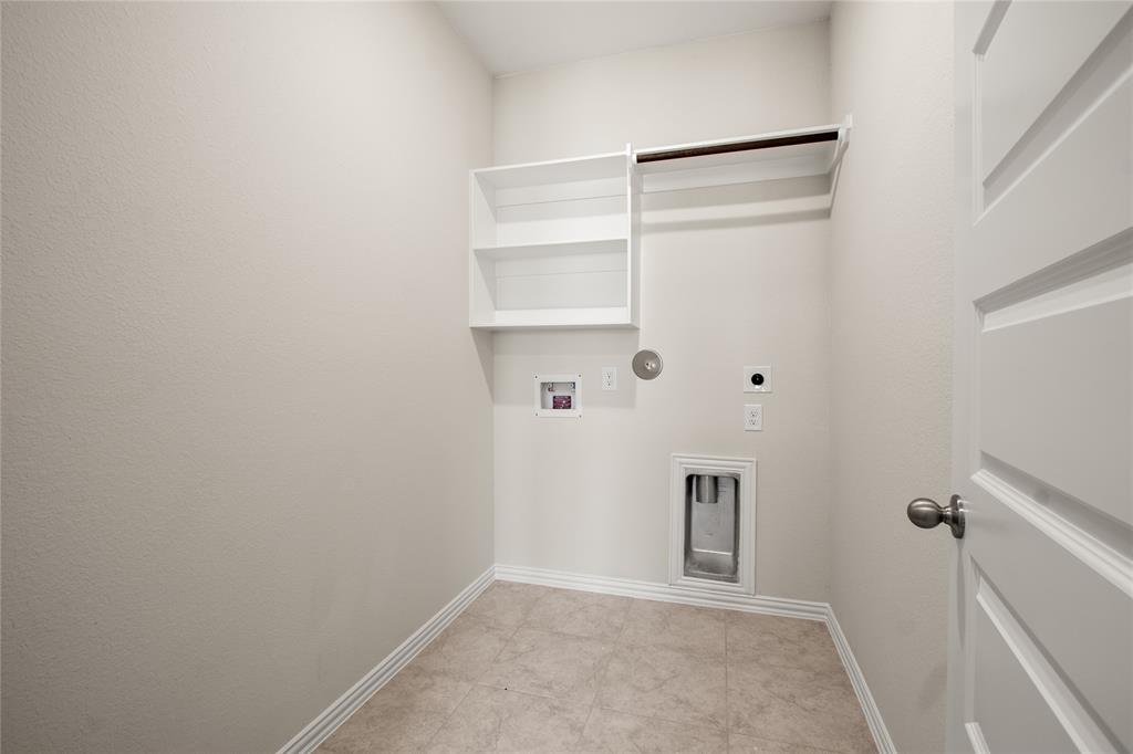 308 Snow Goose Court, Willis, Texas image 10