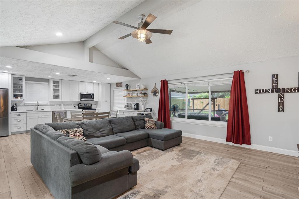 330 Anchor Way