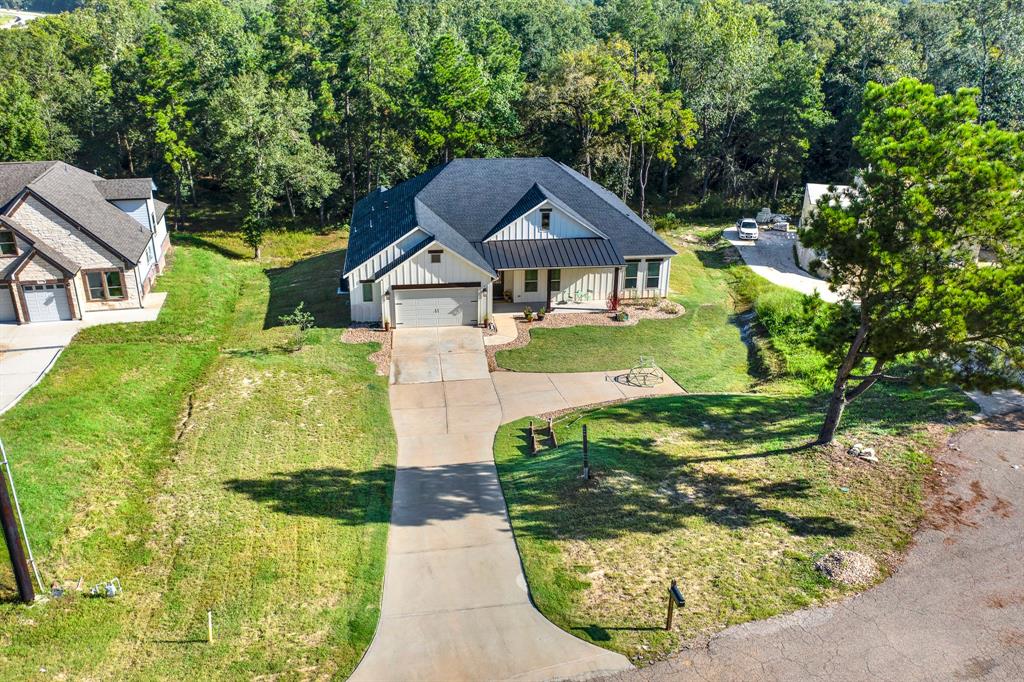 6114 E Bluff Court