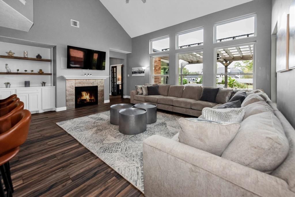 Photo of 8219 Shoregrove Drive, Houston, TX 77346 (MLS # 91858360)