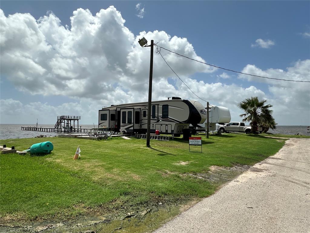 1431 8th Street, San Leon, Texas image 4