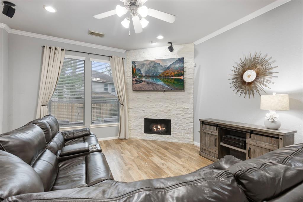 22 Red Adler Place, The Woodlands, Texas image 15